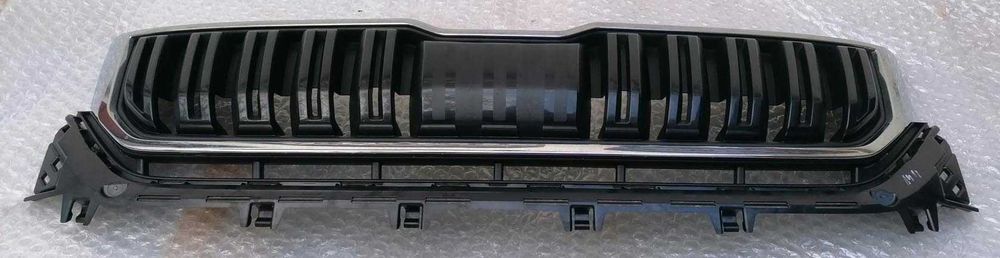 grelha frontal skoda kodiaq . fase 1