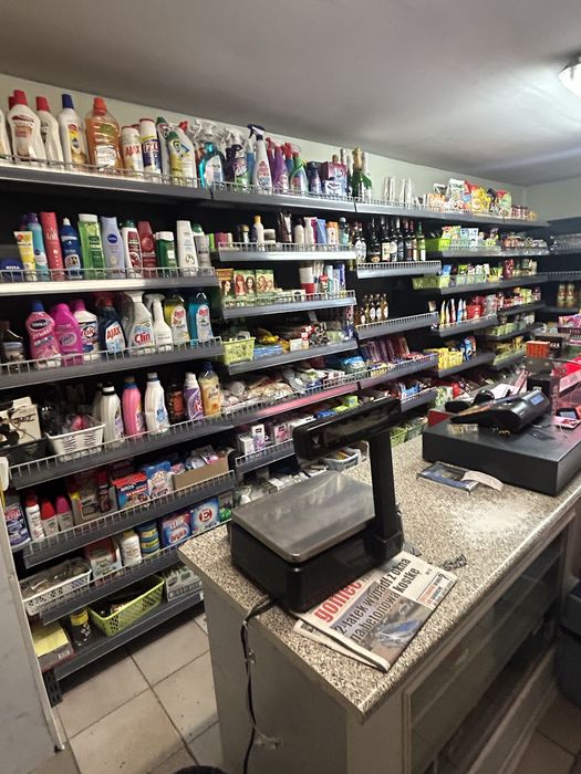 Szafki Regaly meble metalowe sklepowe magazynowe