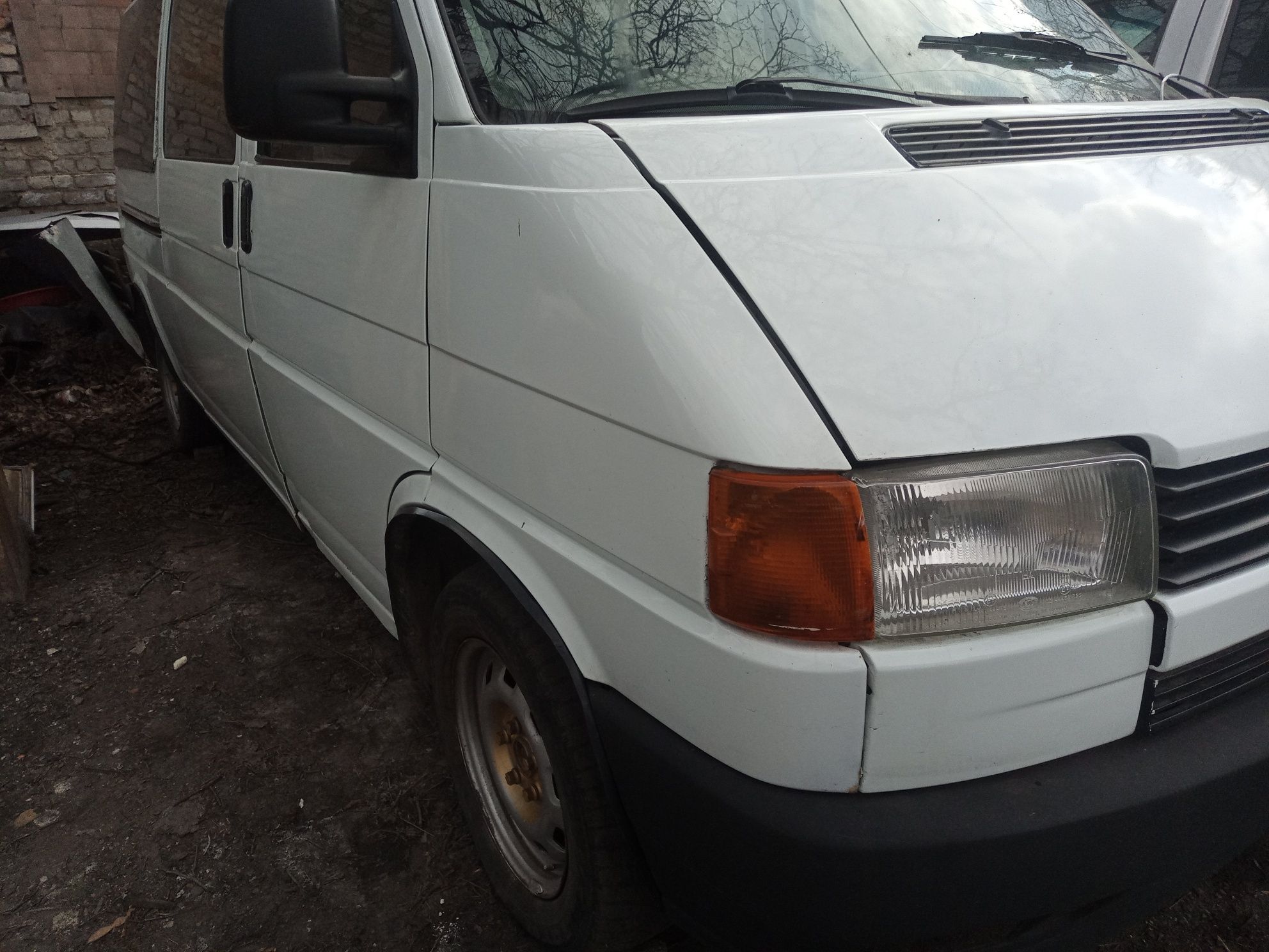 Продам Volkswagen Transporter T4