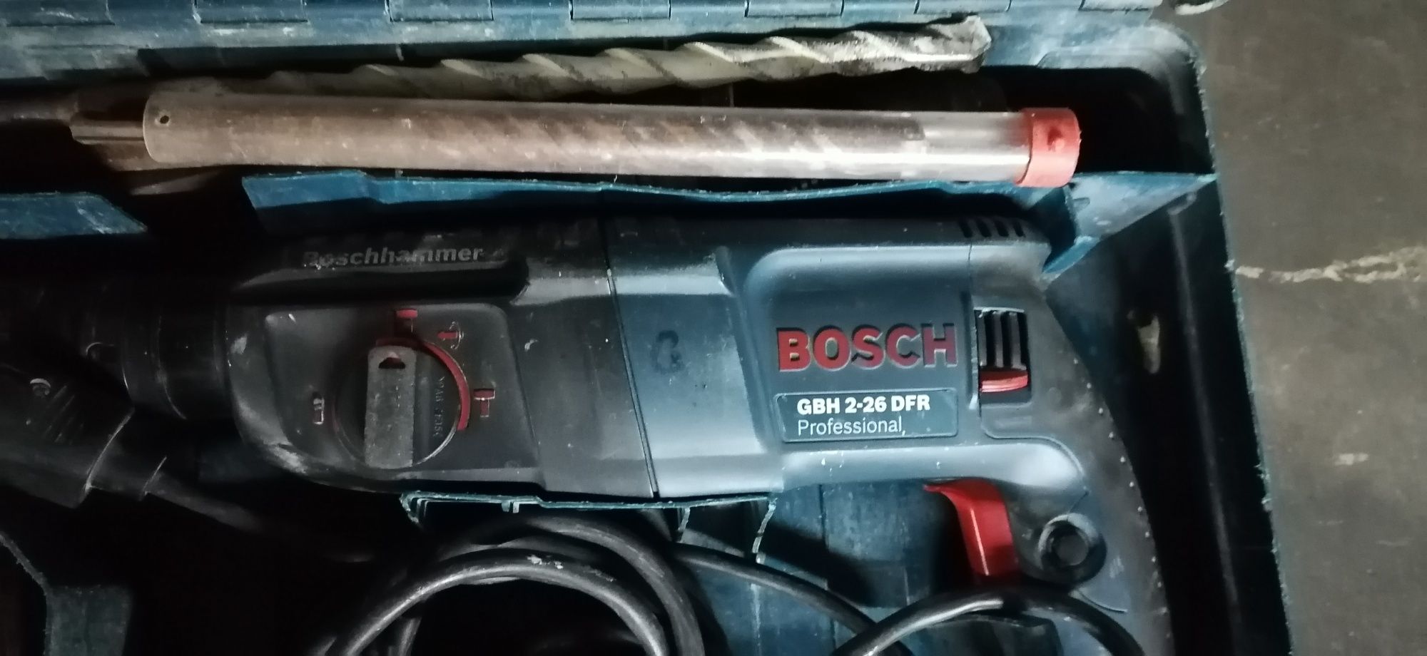 Máquina torna  da marca da Bosch 3.em.1