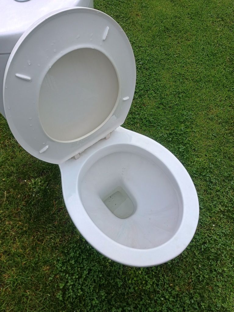 WC kompakt narożnikowy