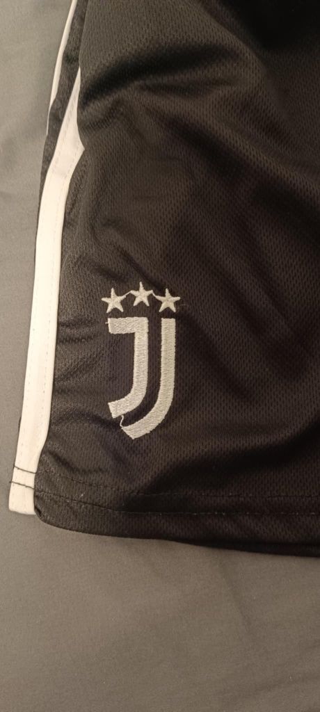 Koszulka  piłkarska  Juventus plus spodenki