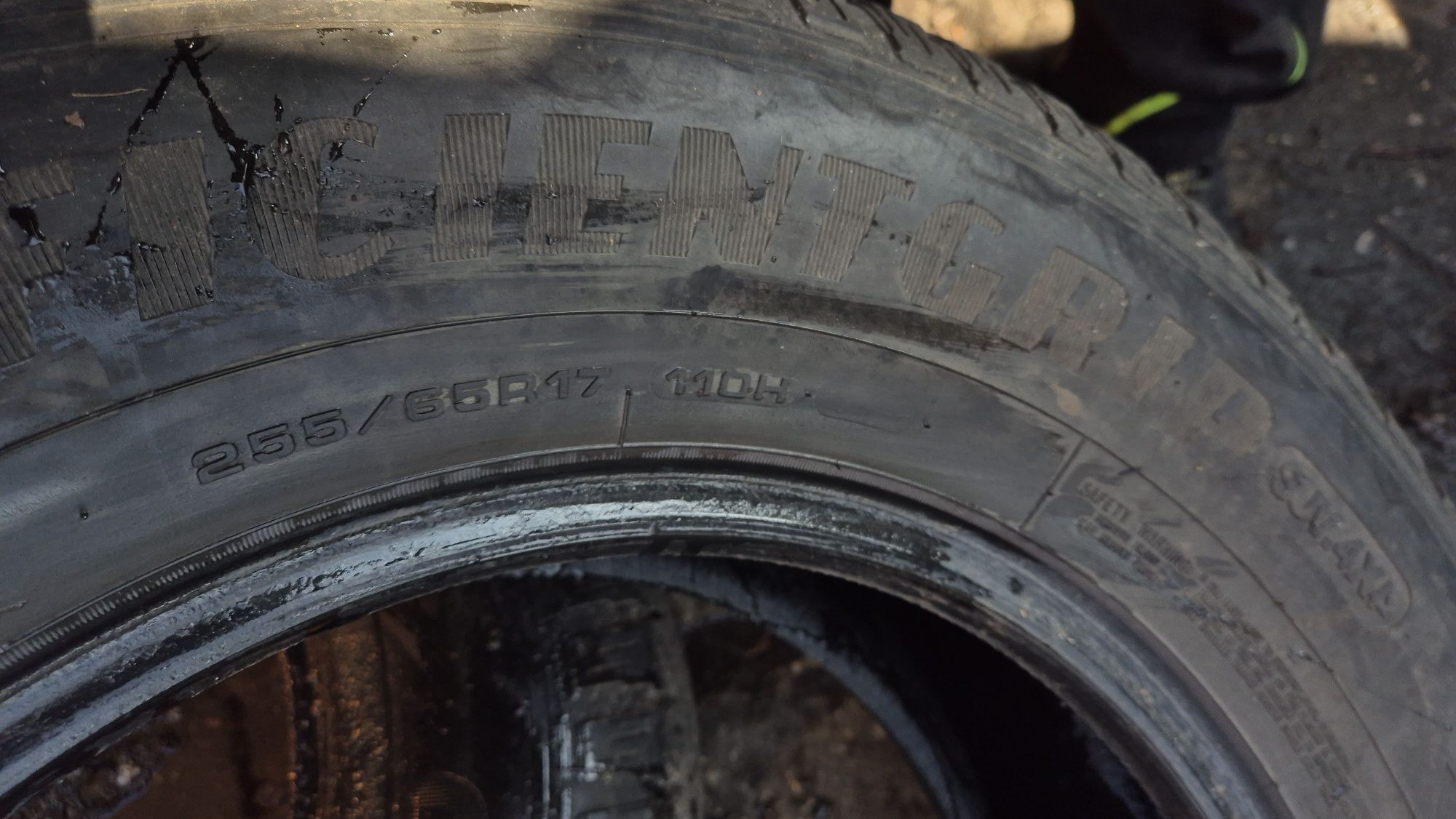 GoodYear EfficientGrip suv 4x4 255/65/17