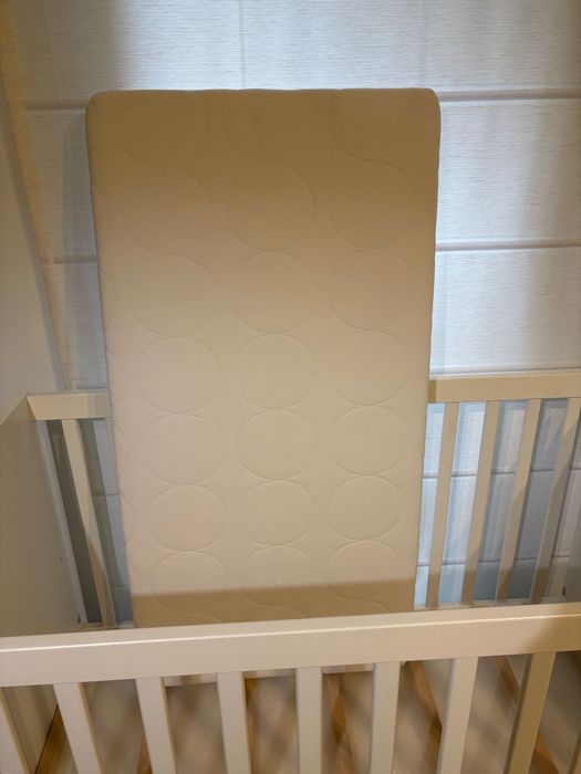 Łóżeczko niemowlęce Ikea Stuva z materacem łóżko dostawka dzieci kojec