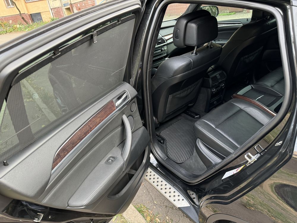 BMW X6 E71 в дуже доброму, доглянутому стані