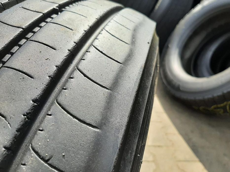 Opona używana ciężarowa 235/75R17.5 BRIDGESTONE 300zł C2508