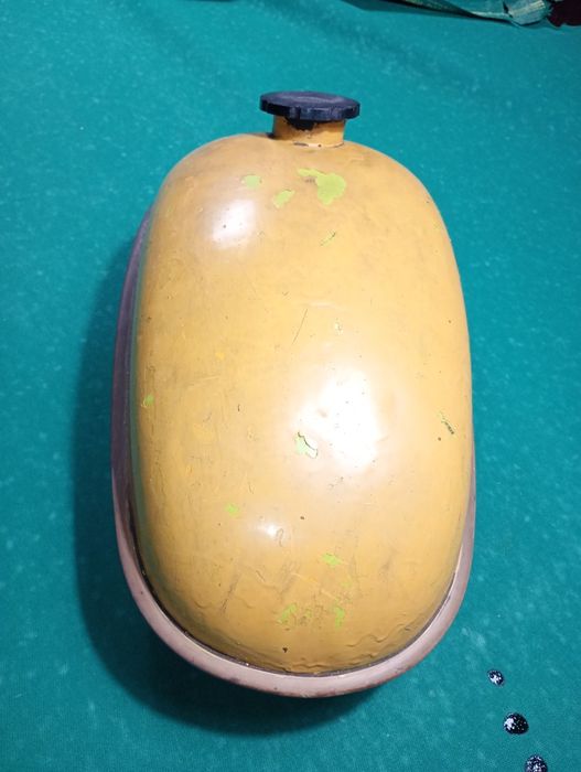 Zbiornik komar zakręcany korek bak motorynka Romet ogar