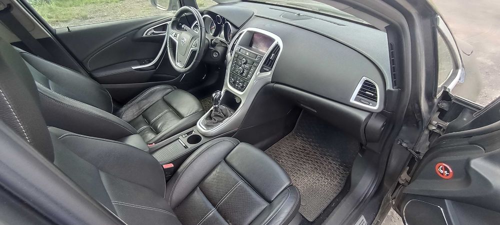 maska klapa silnika opel astra J lak 177