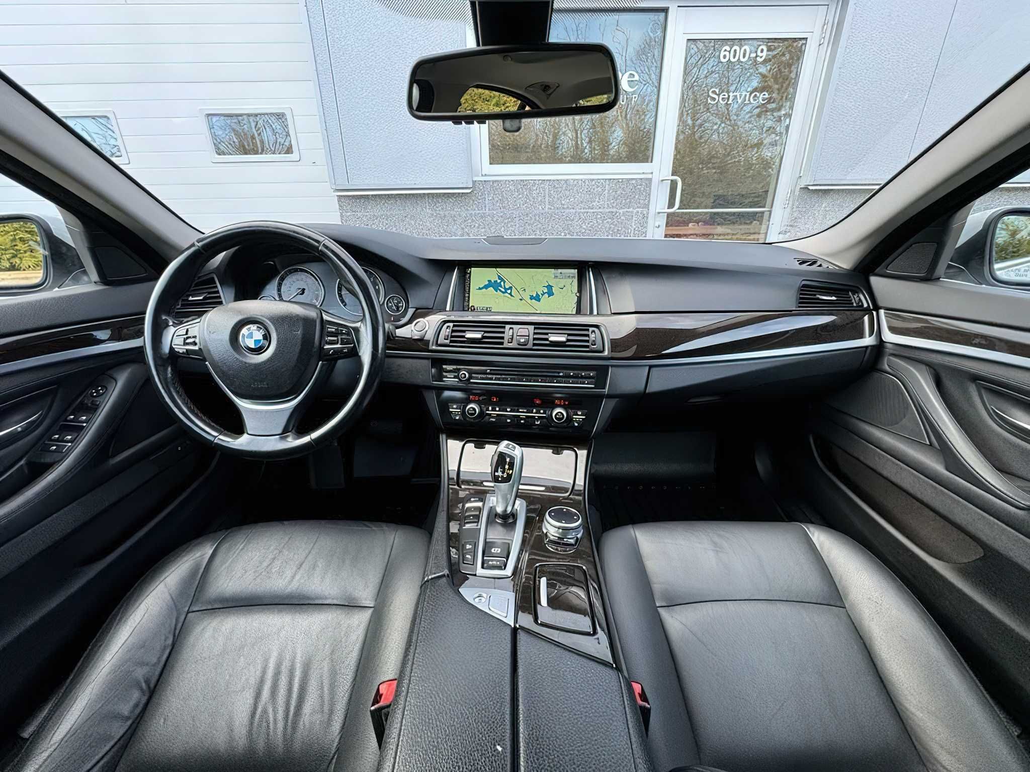 2015 BMW  528 XІ