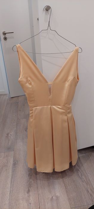 Vestido cor pêssego