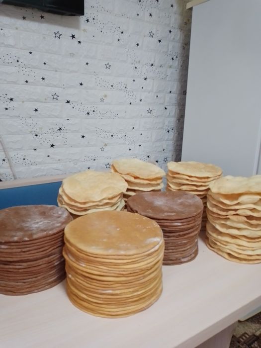 Експрес торт , домашні коржі,готові торти ,трайфли