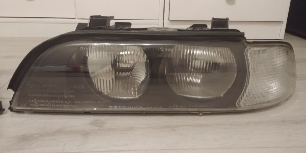 Reflektory/lampy przednie BMW e39 przedlift komplet