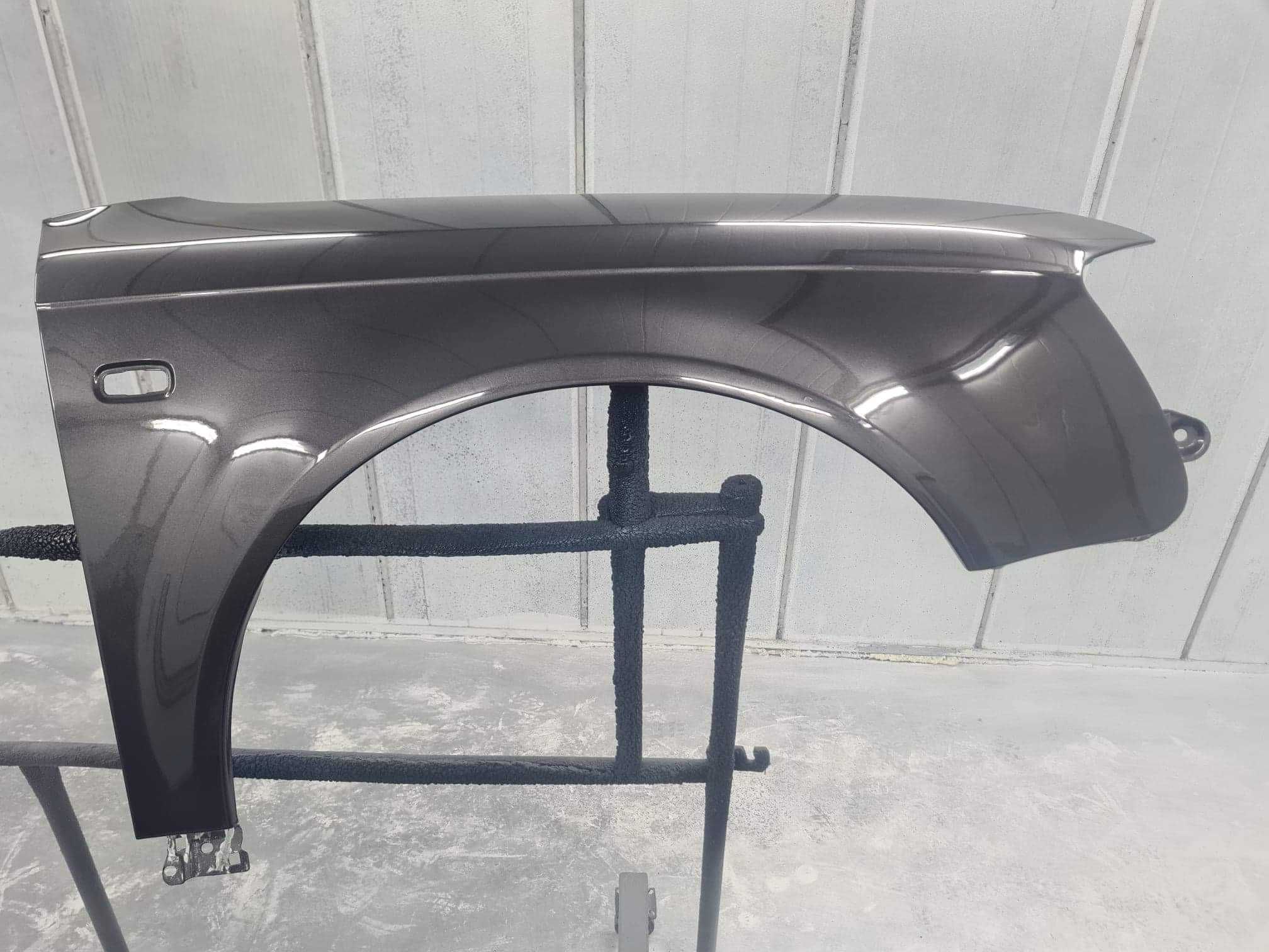 Błotnik AUDI A4 B7 04-08r kolor LZ7L NOWY OCYNK