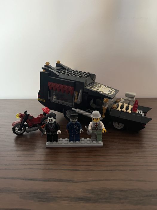 LEGO Monster Fighters 9464 – Karawan Wampirów