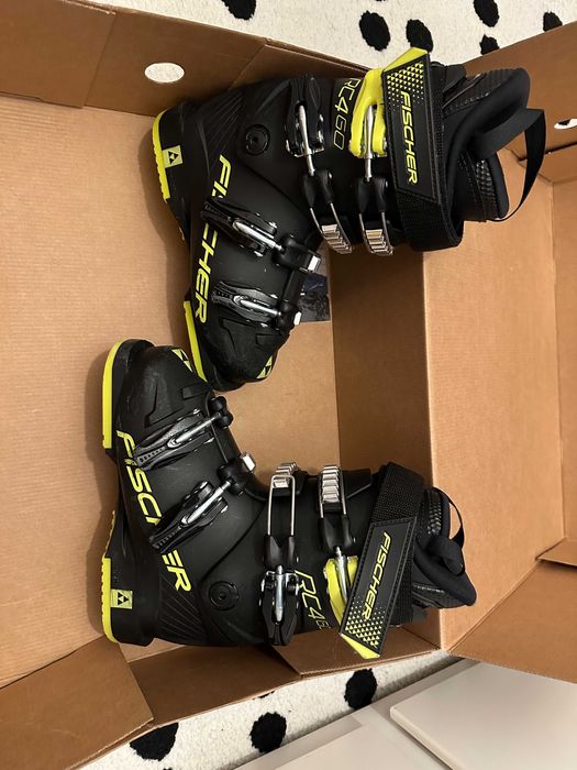 Fisher RC4 60 rozmiar 21.5 buty narciarskie juniorskie jak nowe