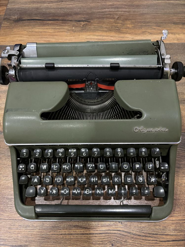Maszyna do pisania Olympia SM2