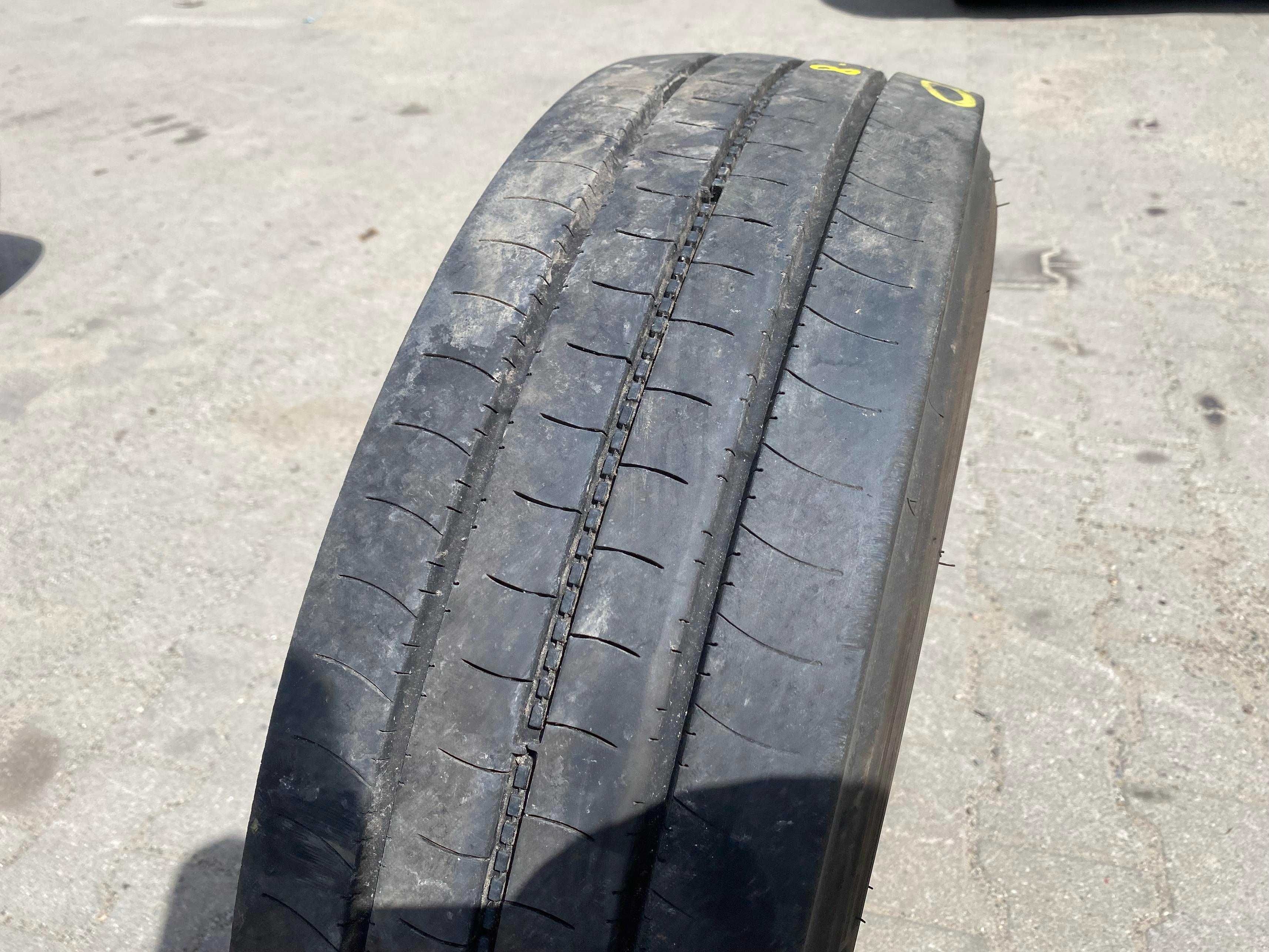 215/75R17.5 Opona BRIDGESTONE R-STEER 002 7-8mm Przód