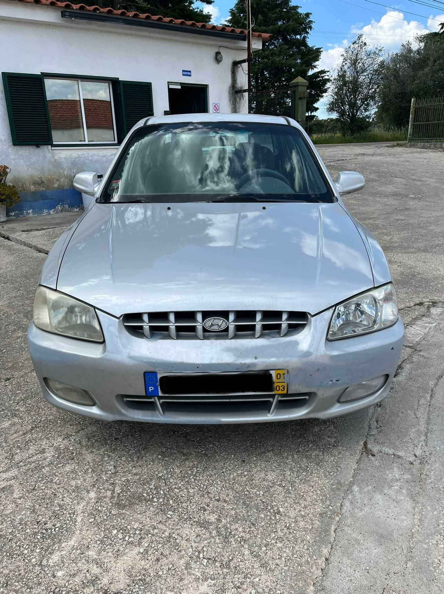 Hyundai Accent 1.3i de 2003 para peças