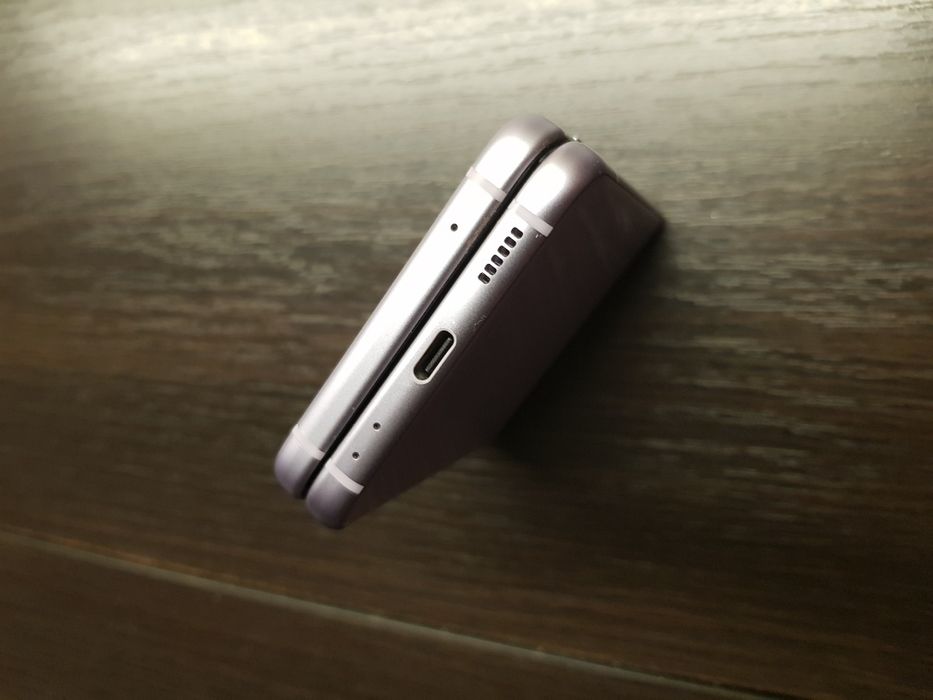 Samsung Galaxy Z Flip 3 Lawendowy Uszkodzony