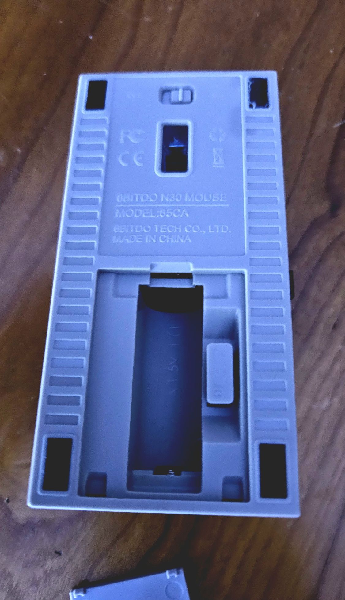 8BitDo N30 Wireless Mouse com o Receptor USB