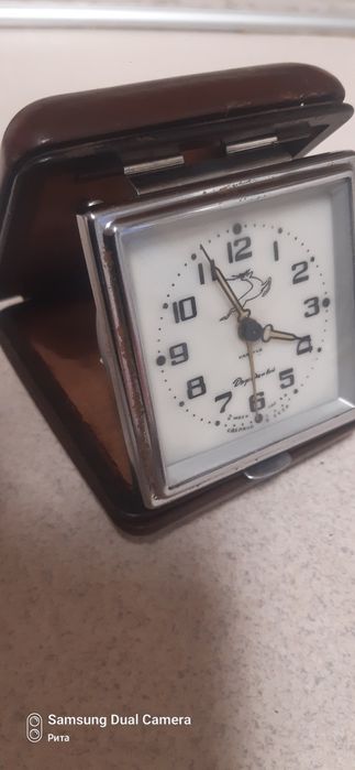 Будильник слава пионер мир дорожный 100% рабочие идеальное состояние