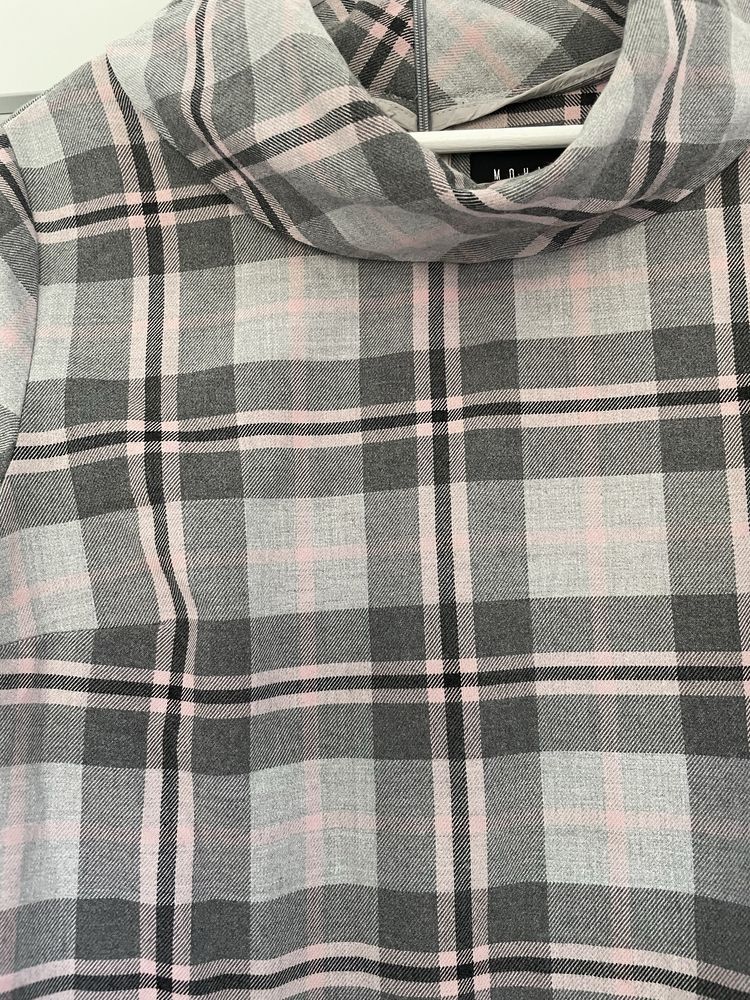 Elegancka sukienka w krate  rox 40