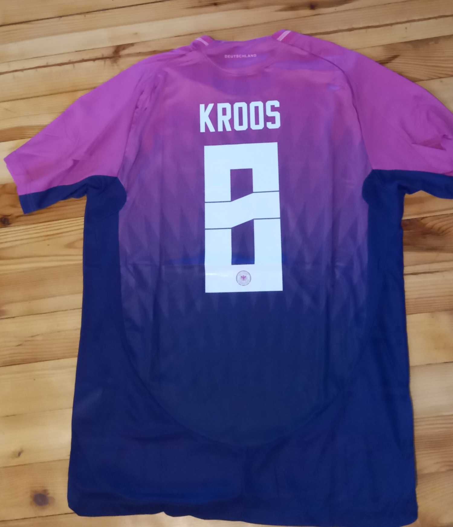 koszulka Niemcy wyjazdowa #8 Kroos. w tzw. wersji gracza (Authentic)