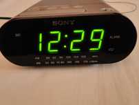 Radiobudzik SONY ICF-C218