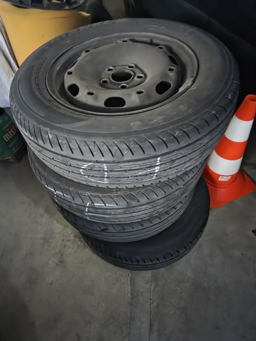 Jantes 14 com pneus novos