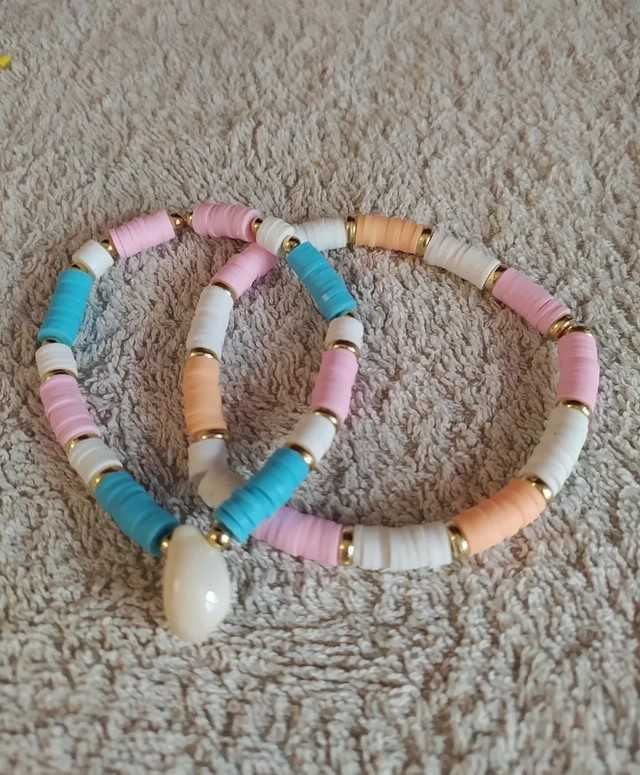 Pulseiras de miçangas