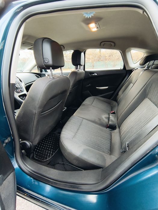 Opel astra 1.7D // 2011 // Super Stan // Klima // Raty // Zamiana //