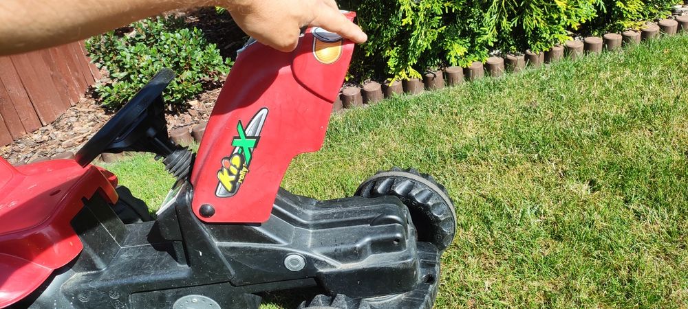 Traktorek na pedały