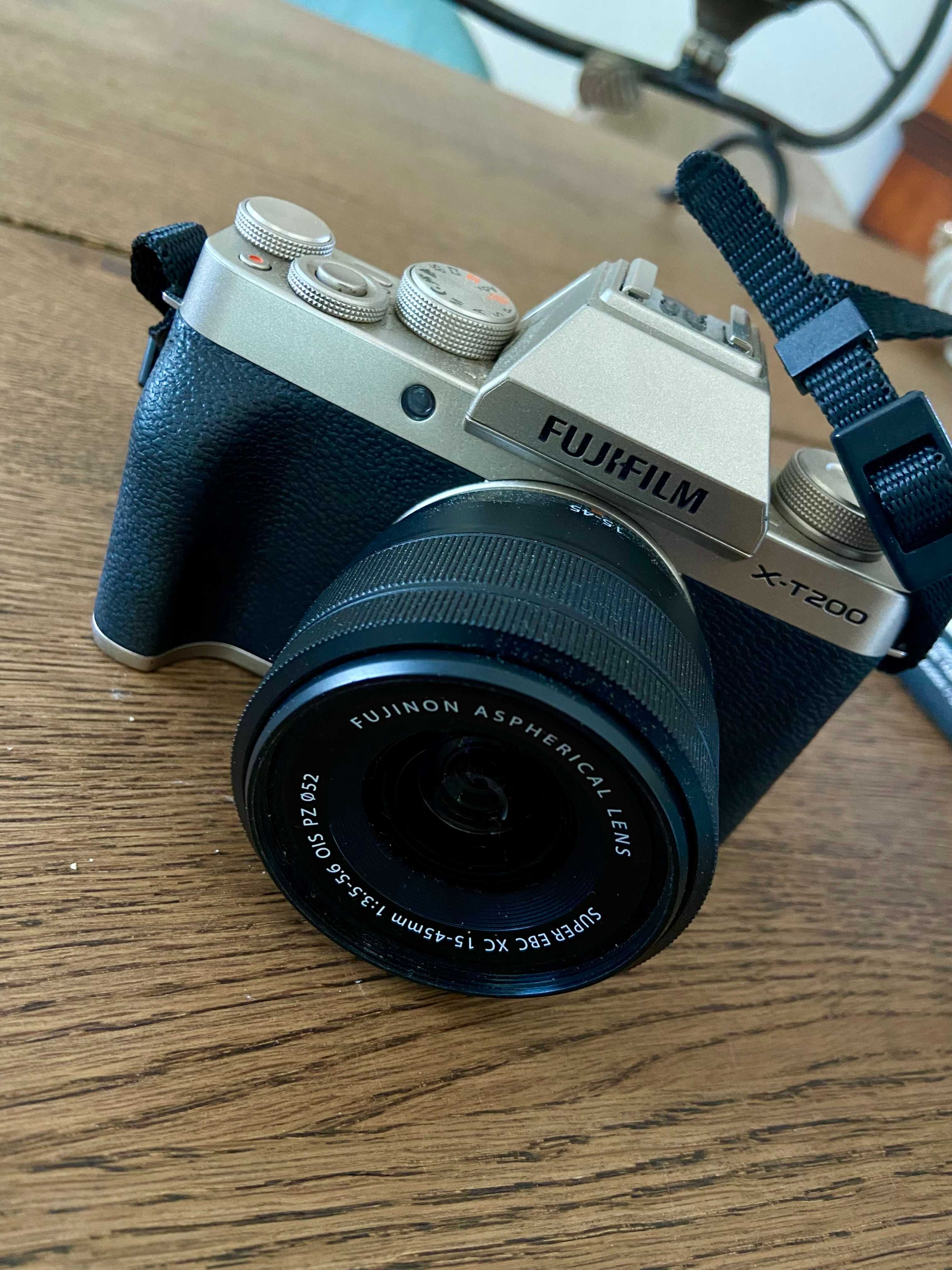 Fujifilm X-T200 + Kit Vlogger