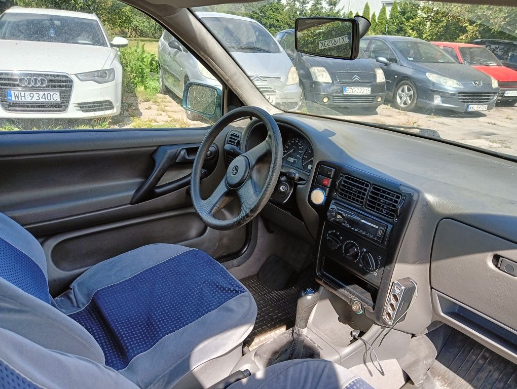 Volkswagen polo 1,0 Benz 96r odpala jeździ