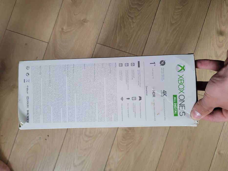 Xbox one s 1tb + pad