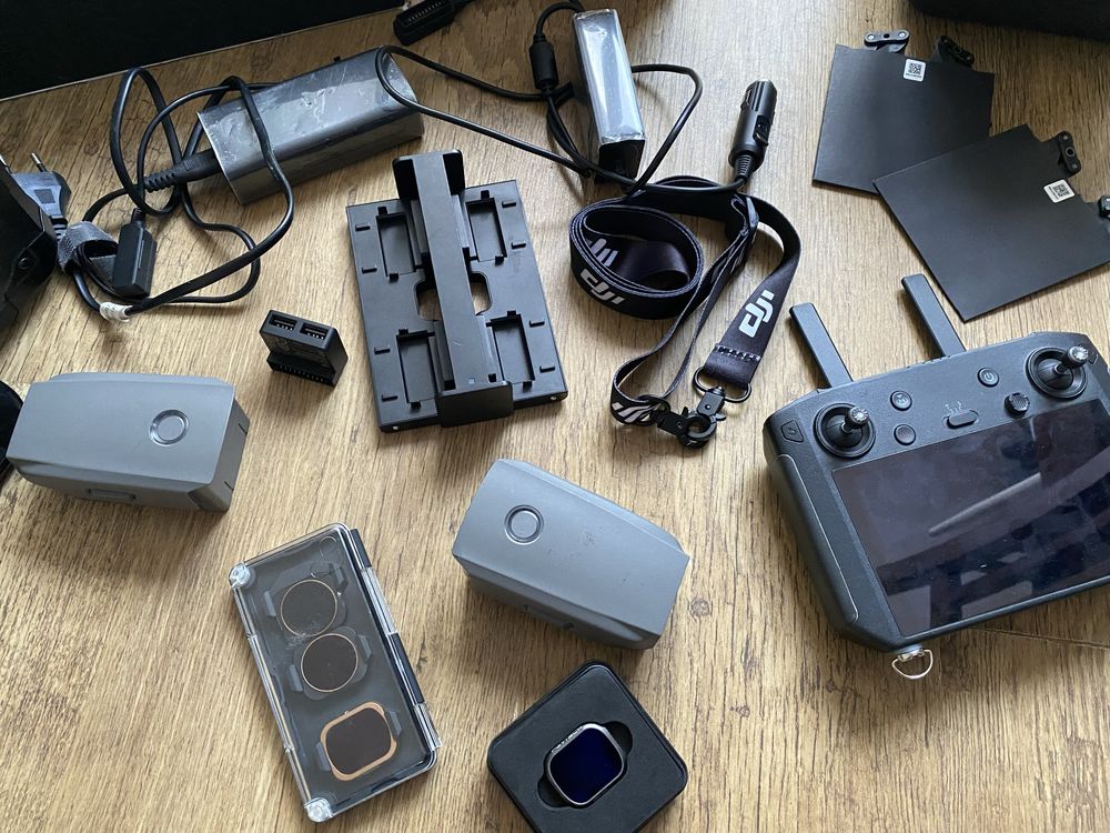DJI Mavic 2 PRO z Smart Controller + Fly More Kit