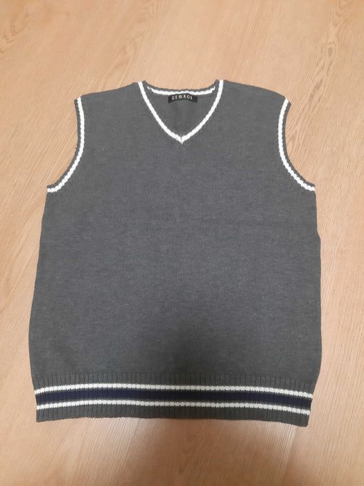 Жилетка для мальчика 6-7 лет