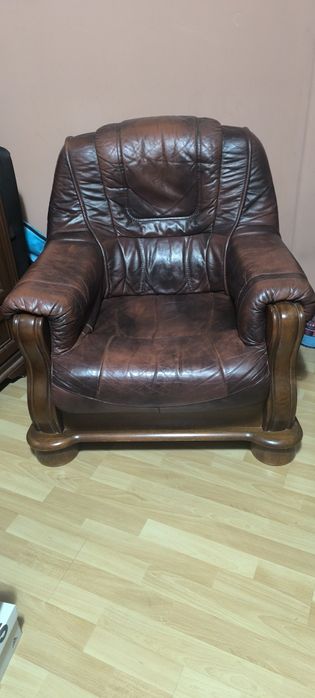 Sprzedam komplet skórzanych mebli /komplet wypoczynkowy
