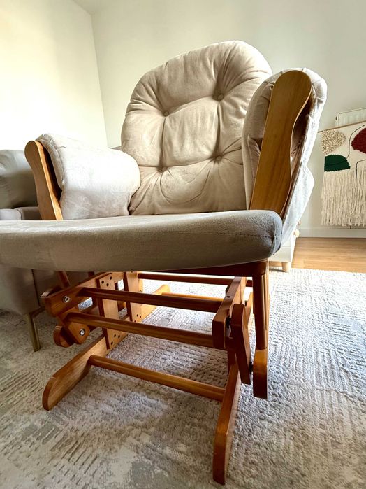 Kub® Haywood fotel i podnóżek (naturalne drewno z beżową tapicerką)