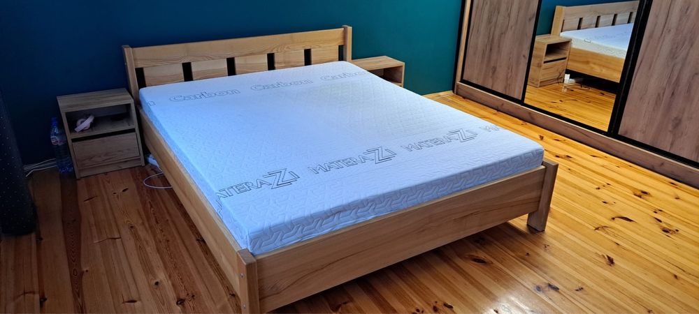 Sprzedam jesionowe łóżko z materacem lub bez!!!