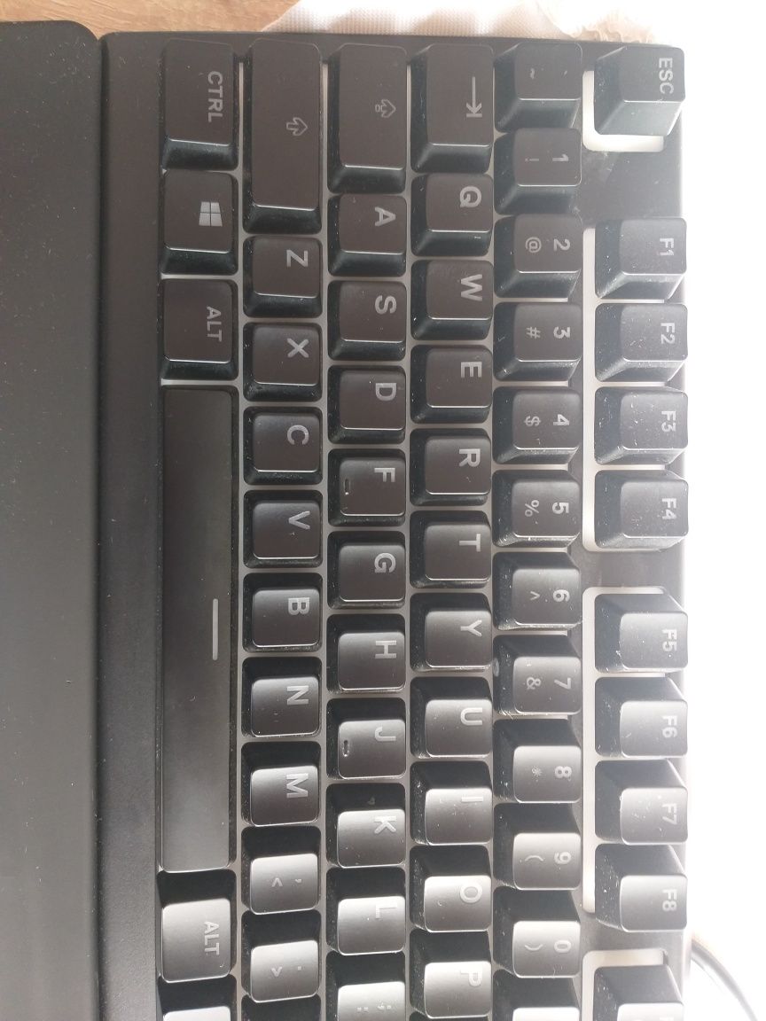 Klawiatura gamingowa Steelseries apex 3