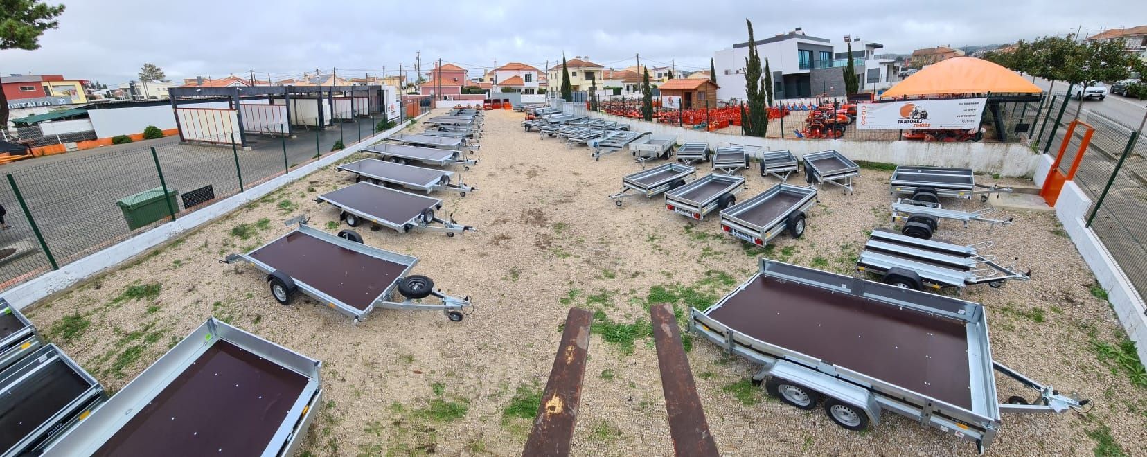 Atrelado / Reboque , porta carros, maquinas, carga geral.