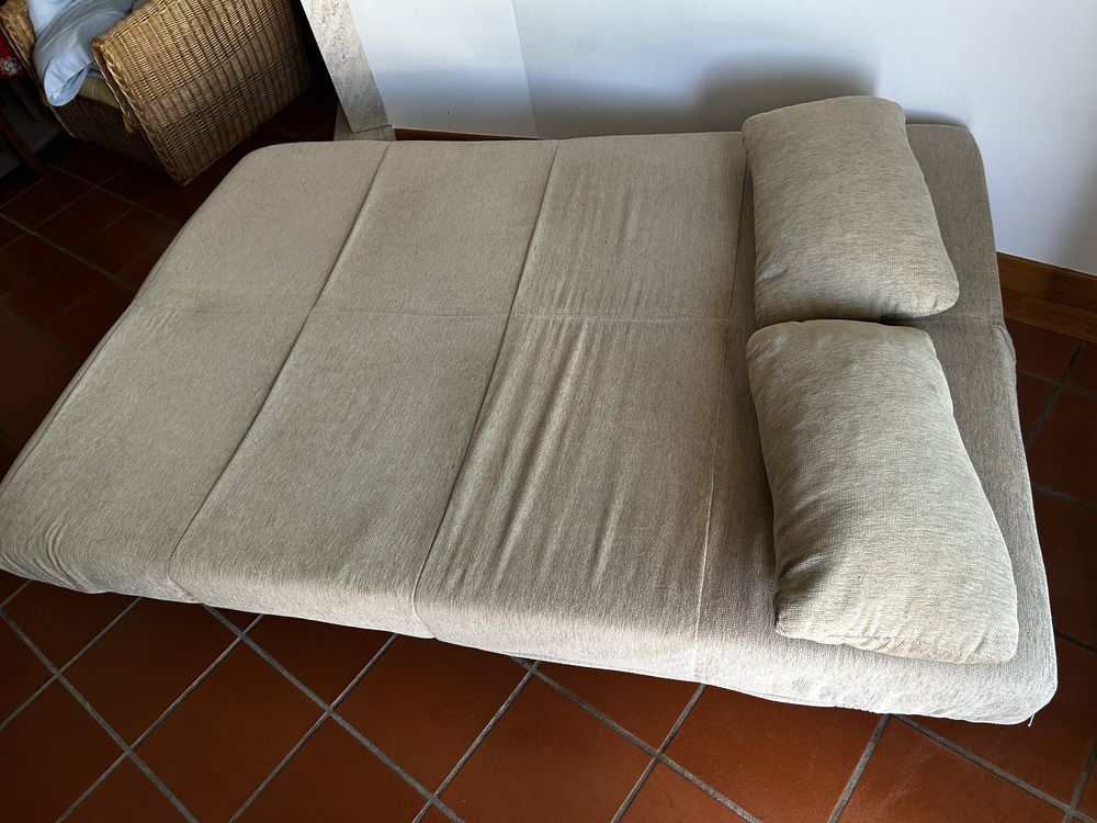Sofá cama pouco usado