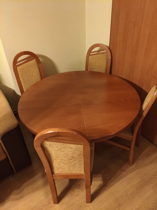 Stół okrągły rozkładany+6 krzeseł