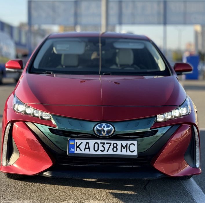 Продам гарного Prius Prime Plagin.100% рідним пробігом