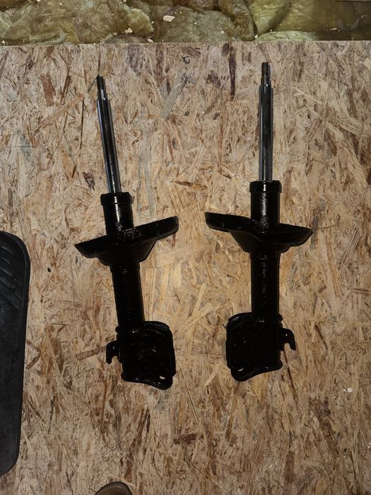 Amortyzatory przednie subaru impreza GG / GD 160KM