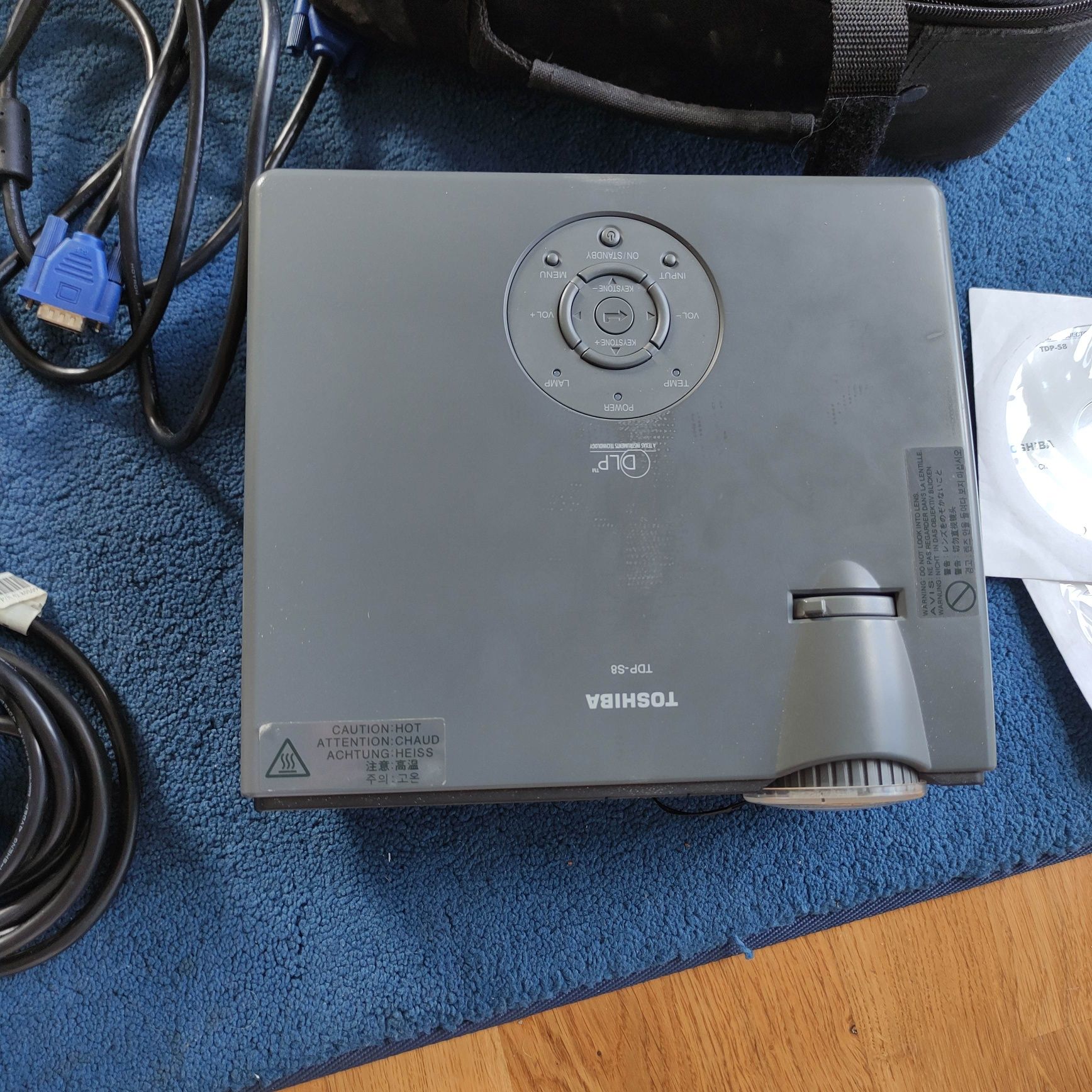 toshiba tdp-s8 projector specs
