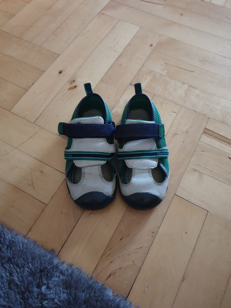 Sandałki Reebok pełne