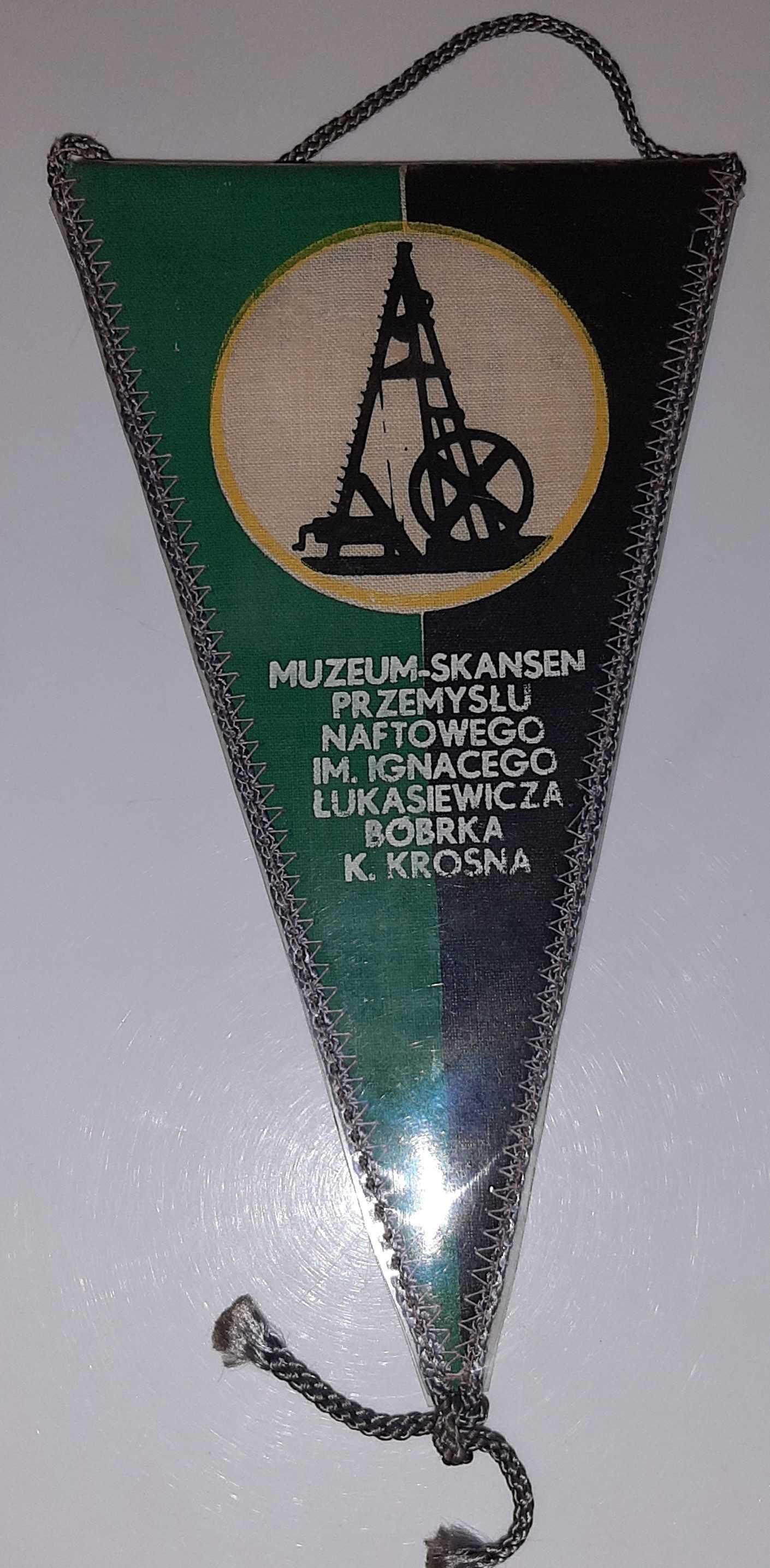 Proporczyk Muzeum Przemysłu Naftowego Bóbrka k. Krosna