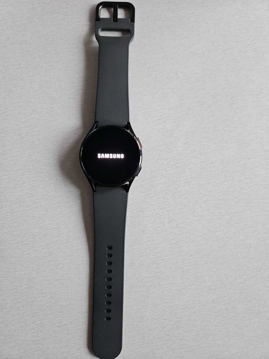 Samsung galaxy watch 4 - jak nowy